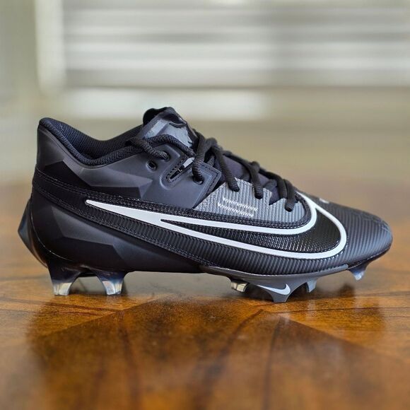 Athletic_Shoes